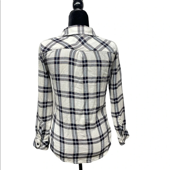 Rails plaid button down shirt women’s XS 100% rayon - Picture 8 of 10